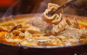 鹵煮火燒：老鍋燉出來的京味兒魂